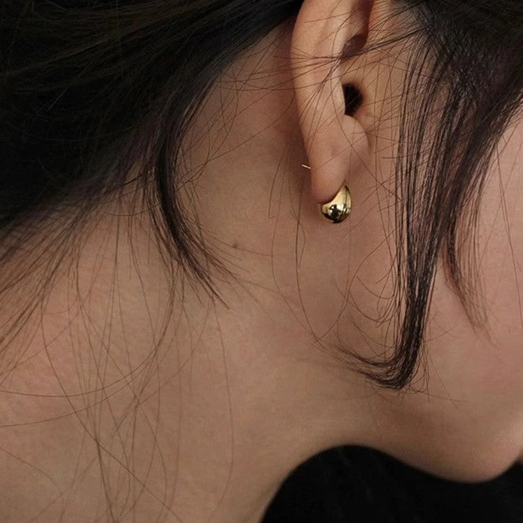 Brinco Gota Minimalista